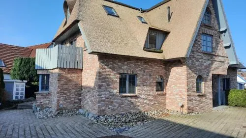 Ferienwohnung 1 Rosenberg 32 in Zingst, Deutschland