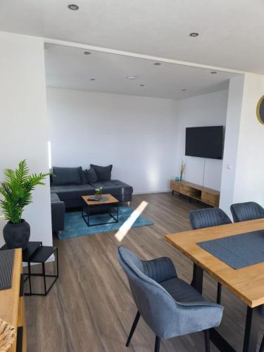 Faciliteter, FeWo Günztalblick - Ruhige Lage -125 qm - neu und komfortabel - große Terrasse (FeWo Gunztalblick - Ruhige Lage -125 qm - neu und komfortabel - große Terrasse) in Oberschönegg