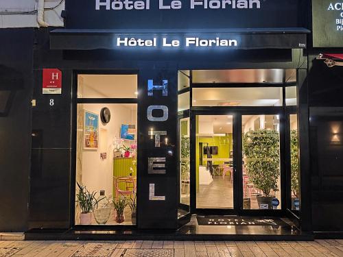 Entrance, Hotel Le Florian in Cannes