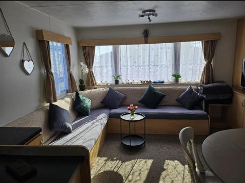 Buxton's Holiday Home - 'Park Holiday's' complex - St Osyth - Clacton-on-Sea Buxton's Holiday Home - 'Park Holiday's' complex - St Osyth - Clacton-on-Sea