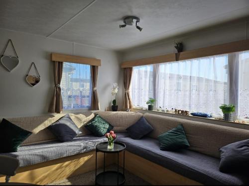 Buxton's Holiday Home - 'Park Holiday's' complex - St Osyth - Clacton-on-Sea Buxton's Holiday Home - 'Park Holiday's' complex - St Osyth - Clacton-on-Sea