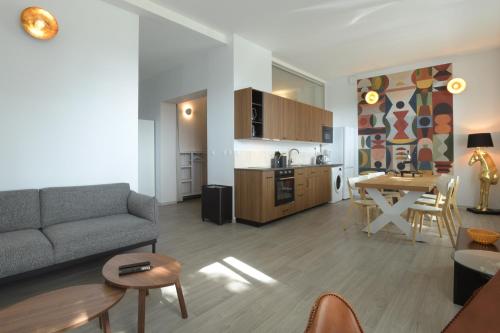 Au Cheval Blanc - Appartement Familial 6P Parking privé 15 min centre ville, Colmar