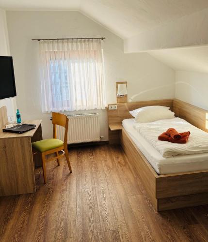 Gasthof Zum Hobel - Hotel - Drolshagen