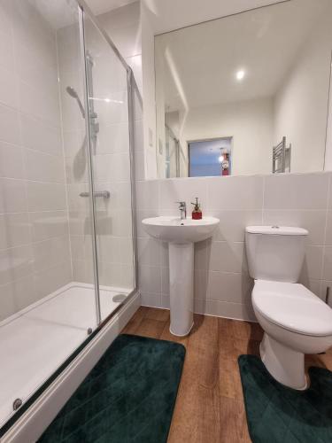 Modern Double Room with Ensuite near Slough Station chambre d'hôte Canvey