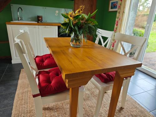 Kitchen, Gite de Vallonchene in Saint-Saens