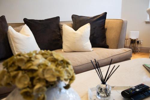 Glasgow City - Large Stylish 2 Bed Flat in Unique Ibrox Location Walking Distance to Subway and Free On-Street Parking, Glasgow (photo 9)