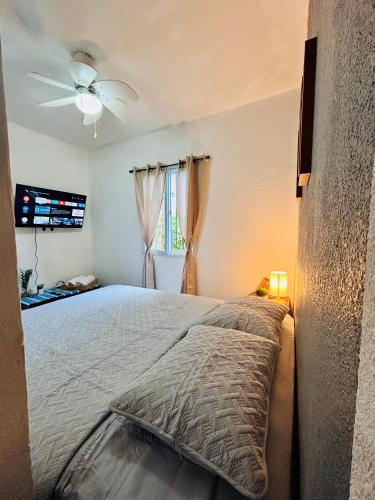 Cozy Studio in Sunset Villas in West End