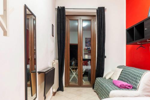 Stanza Privata in Casa Condivisa - Private Room in Shared Home, Turin (photo 6)