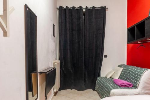 Stanza Privata in Casa Condivisa - Private Room in Shared Home, Turin (photo 7)
