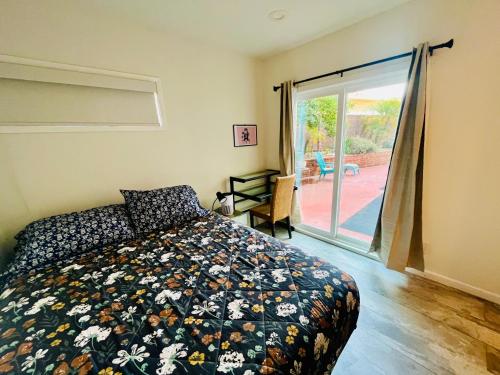 Private Room & Private full Bathroom 3min Walk To UCSD in San Diego, USA