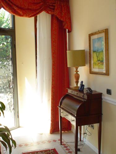 Petit Chateau - image 13