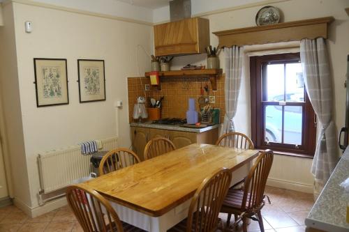 virtuve, Windmill House, Clongill in Carlanstown