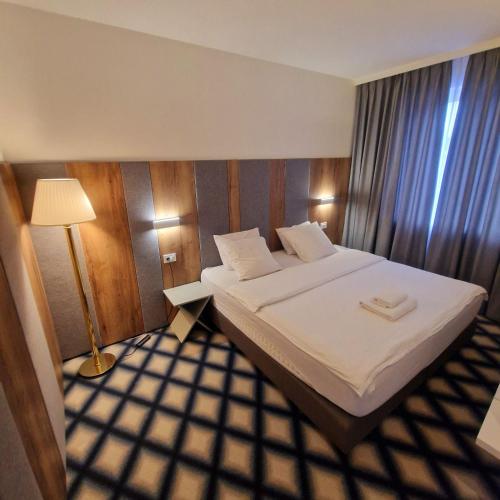Swiss Plus Hotel - image 13