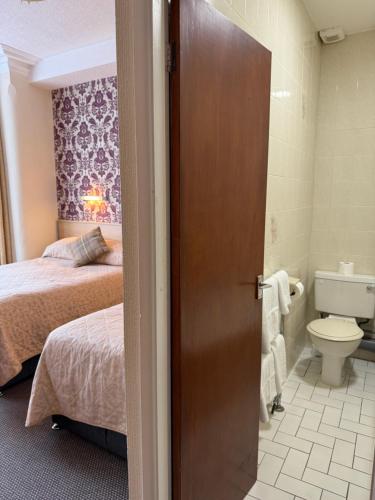 Adelaide House Hotel - Opposite Winter Gardens, Town Centre – Blackpool