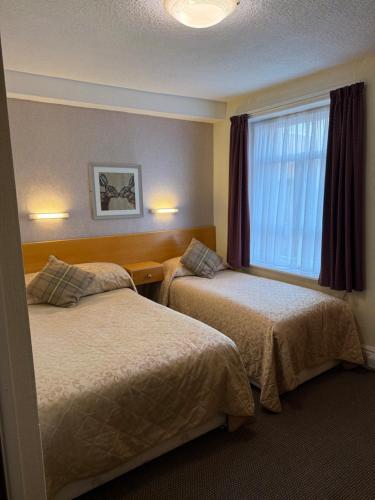 Adelaide House Hotel - Opposite Winter Gardens, Town Centre – Blackpool
