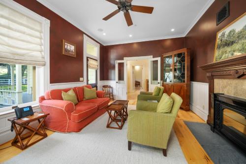 1800s Victorian Home- Halter Ranch in Adelaida