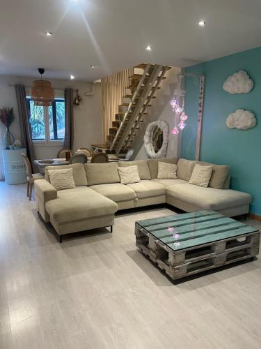 Exterior view, Duplex quatre pieces - une chambre bebe a 5 minutes de la plage in Ventabrun