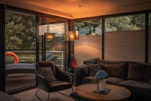 Hausboot Nike in Hennigsdorf