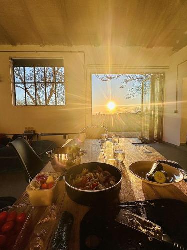 Ételek és italok, The BLACK HOUSE - Modern holiday home with garden,1500m from beach in Babici