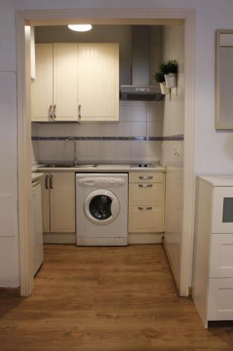 Apartamentos RG calle Santiago 46 5