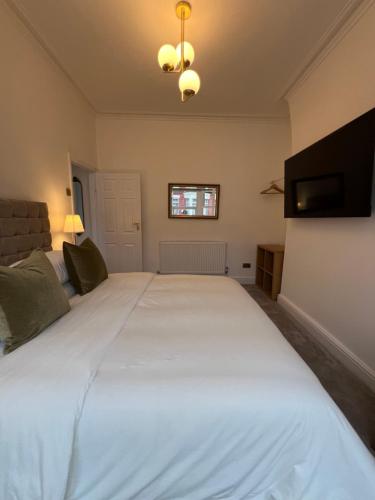 Liverpool Coco House - 3 Bedrooms, Liverpool (photo 11)
