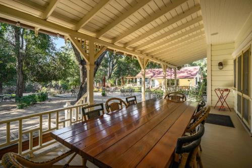 1800s Victorian Home- Halter Ranch in Adelaida