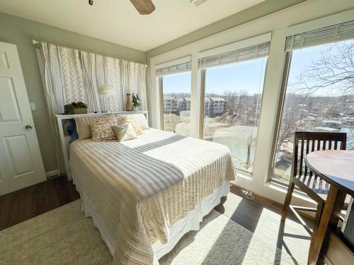 Lakeview Bliss With Boat Slip Lakeview Bliss With Boat Slip