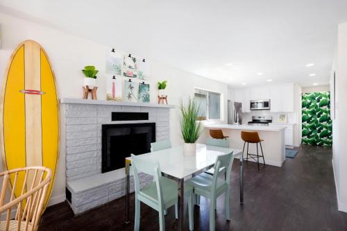 Comstock in Linda Vista