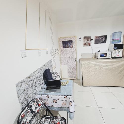 LA Gold hostel capsule men's LA Gold hostel capsule men's