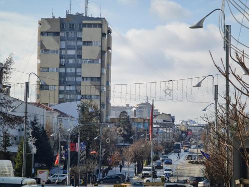 Окрестности, Apartment for Rent in Гнилане