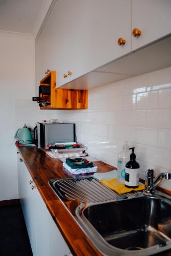 Konyha, Glenview Alpaca Farm in Yass