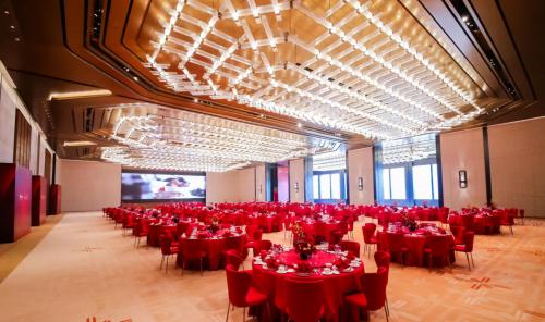 653920069 Shangri-La Nanning - The tallest hotel worldwide in Shangri-La Group