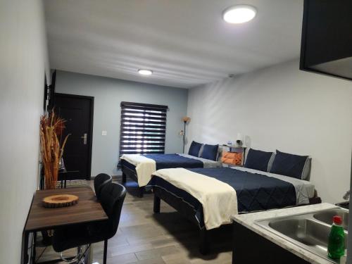 La baja housing in Verdugo