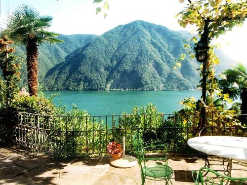  Barony Le Pergole Lugano Villa for 8 persons, Pension in Lugano