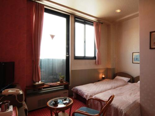 Tsugaike Hill Top Hotel Terrace Miyagawa Ideally located in the Otari area, Tsugaike Hill Top Hotel Terrace Miyagawa promises a relaxing and wonderful visit. The property offers a high standard of service and amenities to suit the individual