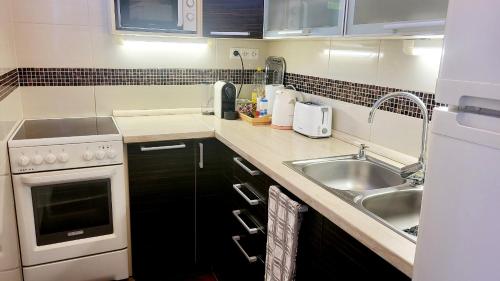 キッチン, Becky Apartman in ティゼンハーロム ヴァローシュ