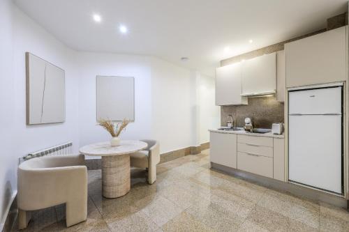 Apartamentos Embajadores II 5
