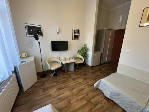 2 twin beds