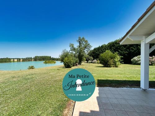 Villa Sheila - Au bord de l'eau avec piscine gîte à louer Réjaumont