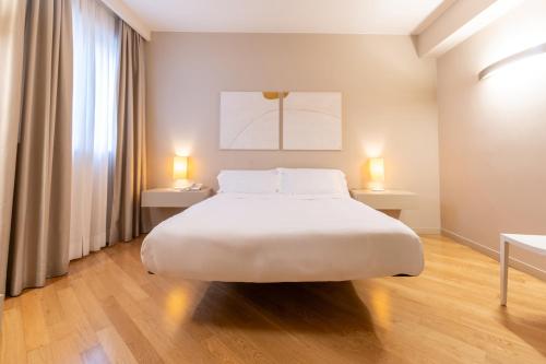 Home 15 Residence Hotel – Catania, CA
