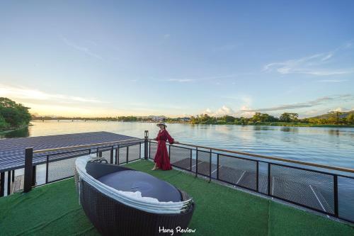 Blueskyraft Resort in Riverside