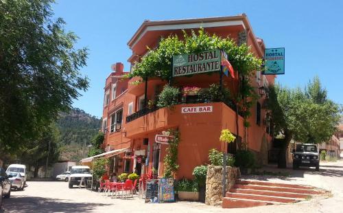 . Hostal Almenara