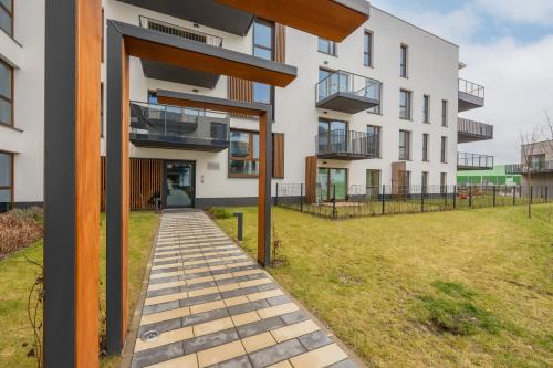 LUX Pastel Oasis Family Apartment with Parking & Gym by Renters Prestige - image 4