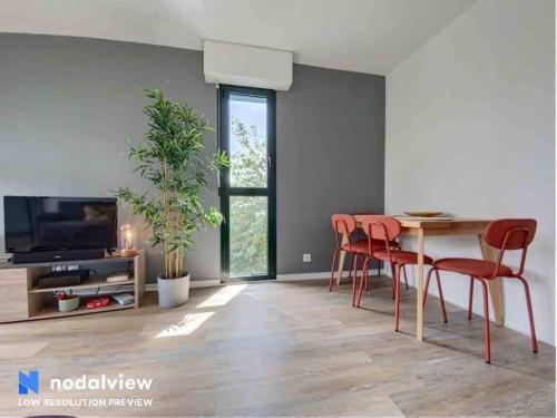 設施, Appartement au bord du lac in 茹埃萊圖爾