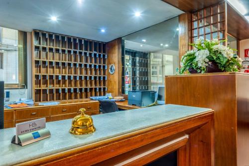Barsotti Hotel - Tap to explore photos