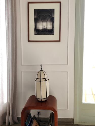 The 31 Grand Théâtre by IB Signature - Boho Chic 1BR Apt - with Wifi - Self check-in - 24 x7 Security - City View with terrace - Walk to Cafes! City Centre, Tram, Casablanca (fotografie 10)