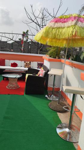 ระเบียง/ชานเรือน, Mbemi Village Eco-Resort in บัวอา