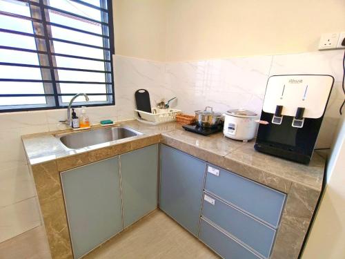 Newcastle Seri Impian Snooker Ping Pong Neflix Newcastle Seri Impian Snooker Ping Pong Neflix