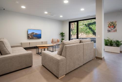 Shared lounge/TV area, Alojamiento Sancho El Fuerte in Tudela