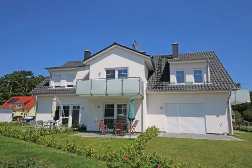 Haus Möwe Whg 02 mit Balkon & Terrasse in Thiessow, Deutschland